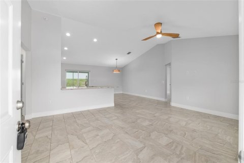 House in Ocala, Florida 3 bedrooms, 132.01 sq.m. № 2206844 - photo 19