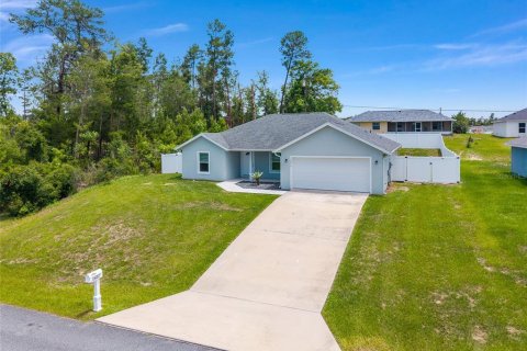 House in Ocala, Florida 3 bedrooms, 132.01 sq.m. № 2206844