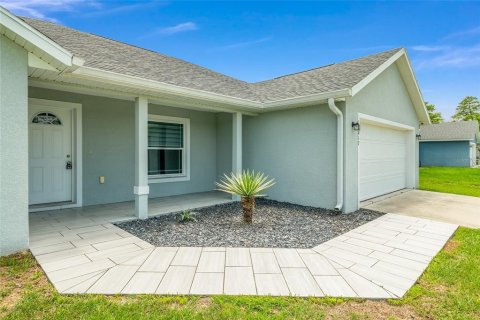 House in Ocala, Florida 3 bedrooms, 132.01 sq.m. № 2206844 - photo 13