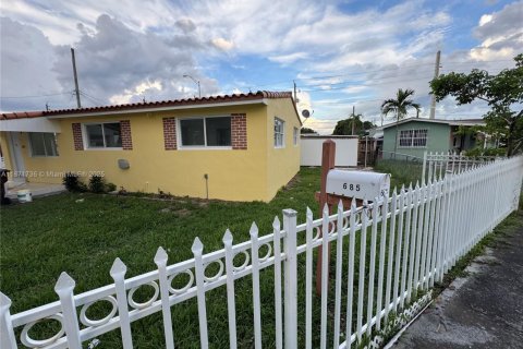 Купить виллу или дом в Хайалиа, Флорида 3 спальни, 92.9м2, № 1921872 - фото 4