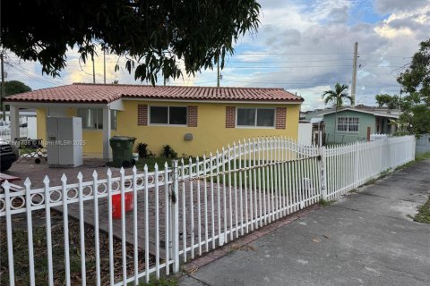 Купить виллу или дом в Хайалиа, Флорида 3 спальни, 92.9м2, № 1921872 - фото 6