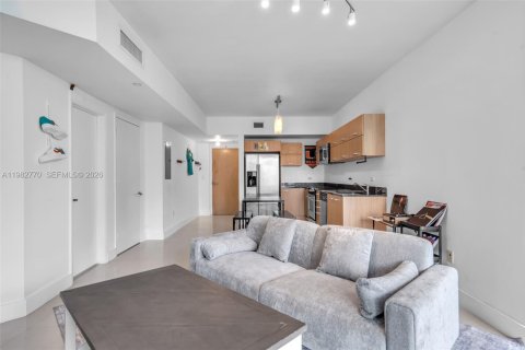 Купить кондоминиум в Майами, Флорида 1 спальня, 65.4м2, № 2049855 - фото 12