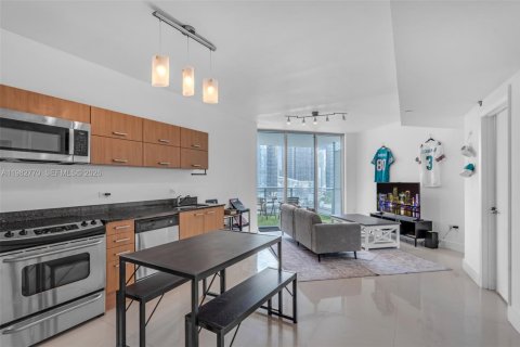 Купить кондоминиум в Майами, Флорида 1 спальня, 65.4м2, № 2049855 - фото 10