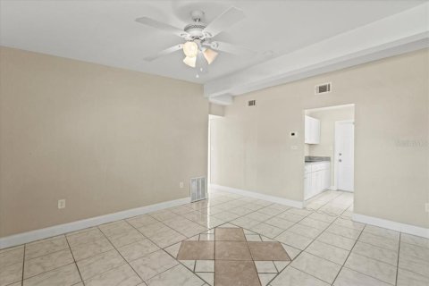 Casa en venta en Port Charlotte, Florida, 3 dormitorios, 82.5 m2 № 1574161 - foto 6