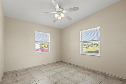 Casa en venta en Port Charlotte, Florida, 3 dormitorios, 82.5 m2 № 1574161 - foto 15