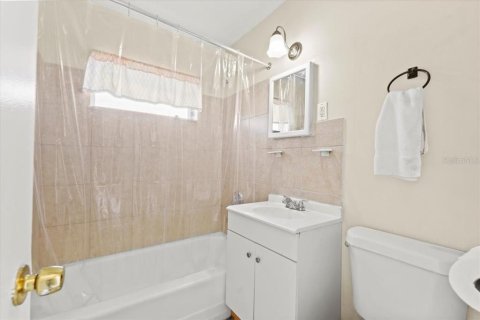 Casa en venta en Port Charlotte, Florida, 3 dormitorios, 82.5 m2 № 1574161 - foto 19