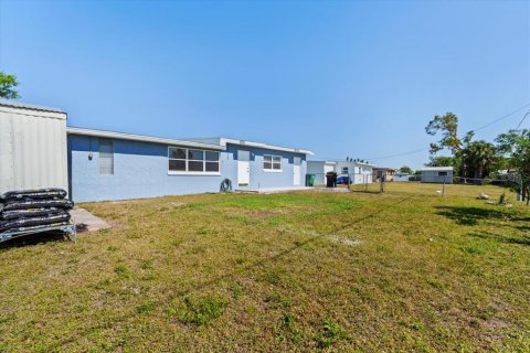 Casa en venta en Port Charlotte, Florida, 3 dormitorios, 82.5 m2 № 1574161 - foto 24