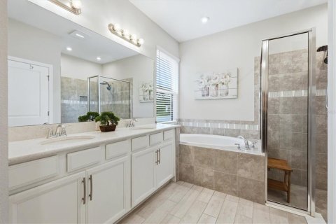 Casa en venta en Sarasota, Florida, 4 dormitorios, 246.47 m2 № 2386667 - foto 21