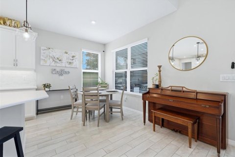 Casa en venta en Sarasota, Florida, 4 dormitorios, 246.47 m2 № 2386667 - foto 6
