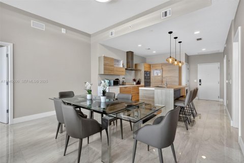 Copropriété à vendre à North Miami Beach, Floride: 3 chambres, 153.1 m2 № 2267625 - photo 16