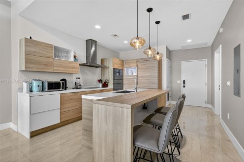 Copropriété à vendre à North Miami Beach, Floride: 3 chambres, 153.1 m2 № 2267625 - photo 17