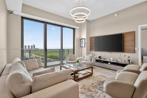 Copropriété à vendre à North Miami Beach, Floride: 3 chambres, 153.1 m2 № 2267625 - photo 15