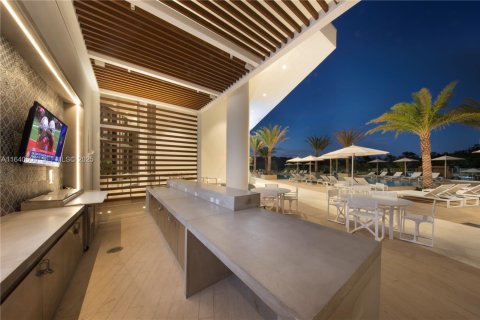 Copropriété à vendre à North Miami Beach, Floride: 3 chambres, 153.1 m2 № 2267625 - photo 3