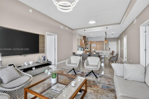 Copropriété à vendre à North Miami Beach, Floride: 3 chambres, 153.1 m2 № 2267625 - photo 20