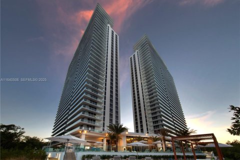 Condo à North Miami Beach, Floride, 3 chambres  № 2267625