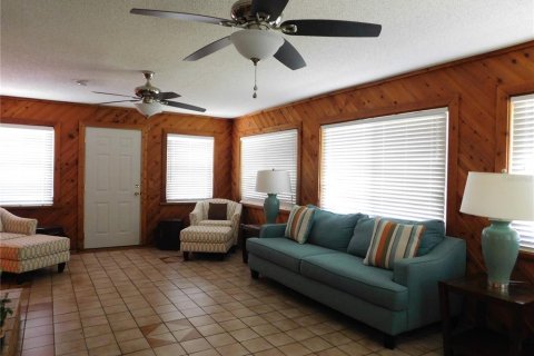 House in Orlando, Florida 3 bedrooms, 213.58 sq.m. № 1832926 - photo 21