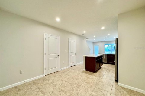 Villa ou maison à louer à New Port Richey, Floride: 3 chambres, 133.78 m2 № 2437280 - photo 2