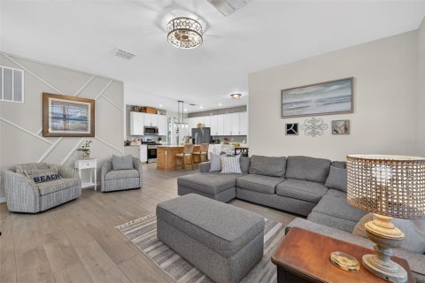 Villa ou maison à vendre à Bradenton, Floride: 5 chambres, 302.58 m2 № 2299502 - photo 20