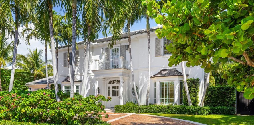 House in Palm Beach, Florida 4 bedrooms, 398.18 sq.m. № 2146356