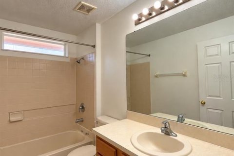 Villa ou maison à louer à Davenport, Floride: 4 chambres, 180.23 m2 № 2410572 - photo 5