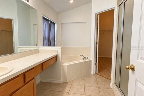 Villa ou maison à louer à Davenport, Floride: 4 chambres, 180.23 m2 № 2410572 - photo 4