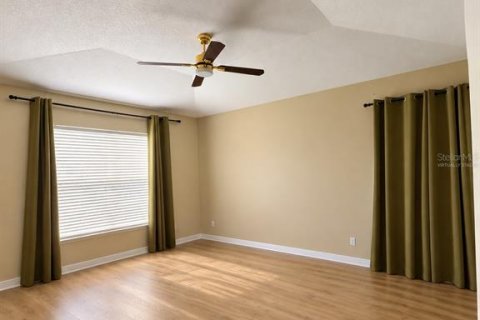Villa ou maison à louer à Davenport, Floride: 4 chambres, 180.23 m2 № 2410572 - photo 9