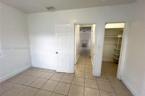 Apartamento en alquiler en Miami, Florida, 1 dormitorio, 46.45 m2 № 1991876 - foto 6