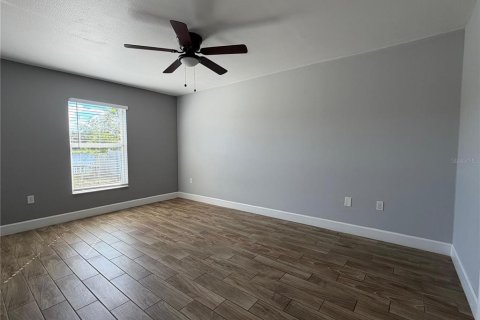 Villa ou maison à louer à Kissimmee, Floride: 3 chambres, 123.37 m2 № 2419703 - photo 9