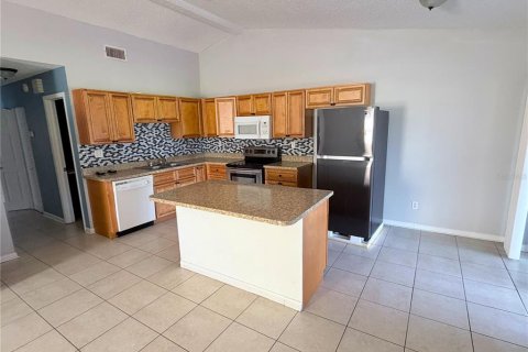 Villa ou maison à vendre à Tampa, Floride: 3 chambres, 116.96 m2 № 2430930 - photo 13