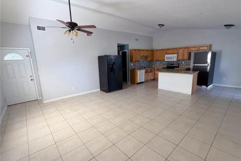 Villa ou maison à vendre à Tampa, Floride: 3 chambres, 116.96 m2 № 2430930 - photo 12