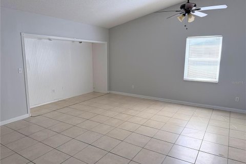Villa ou maison à vendre à Tampa, Floride: 3 chambres, 116.96 m2 № 2430930 - photo 11