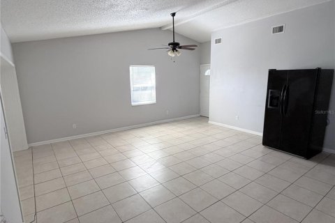 Villa ou maison à vendre à Tampa, Floride: 3 chambres, 116.96 m2 № 2430930 - photo 10
