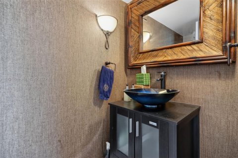 Снять в аренду кондоминиум в Майами-Бич, Флорида 2 спальни, 161м2, № 1987911 - фото 19