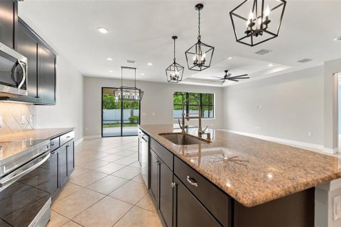 Casa en venta en North Port, Florida, 4 dormitorios, 265.33 m2 № 2409841 - foto 16