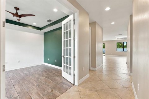 Casa en venta en North Port, Florida, 4 dormitorios, 265.33 m2 № 2409841 - foto 21