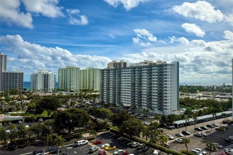 Copropriété à vendre à Fort Lauderdale, Floride: 1 chambre, 74.32 m2 № 2182398 - photo 3