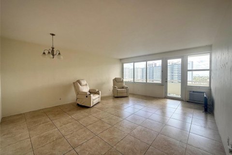 Copropriété à vendre à Fort Lauderdale, Floride: 1 chambre, 74.32 m2 № 2182398 - photo 6