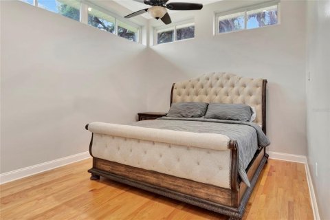 Villa ou maison à louer à Eustis, Floride: 4 chambres, 340.95 m2 № 2288077 - photo 13