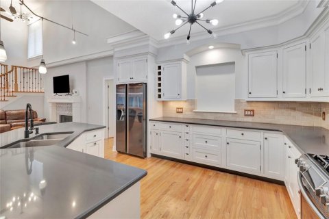 Villa ou maison à louer à Eustis, Floride: 4 chambres, 340.95 m2 № 2288077 - photo 6