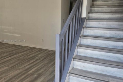 Купить таунхаус в Майами-Гарденс, Флорида 3 спальни, 109.44м2, № 2021046 - фото 8