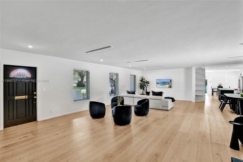 Снять в аренду виллу или дом в Пальметто-Бей, Флорида 4 спальни, 207.54м2, № 1938955 - фото 11