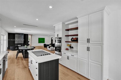 Снять в аренду виллу или дом в Пальметто-Бей, Флорида 4 спальни, 207.54м2, № 1938955 - фото 6