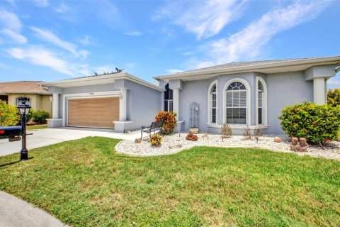 Casa en venta en Port Charlotte, Florida, 3 dormitorios, 230.86 m2 № 1749271 - foto 3