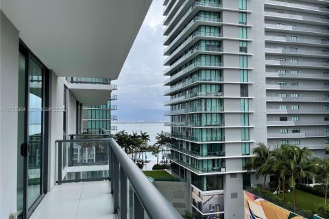 Condominio en venta en Miami, Florida, 1 dormitorio, 69.31 m2 № 2424447 - foto 8