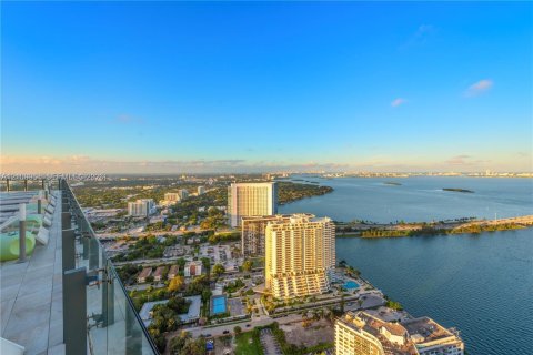 Condominio en venta en Miami, Florida, 1 dormitorio, 69.31 m2 № 2424447 - foto 22