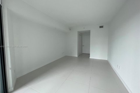 Condominio en venta en Miami, Florida, 1 dormitorio, 69.31 m2 № 2424447 - foto 11
