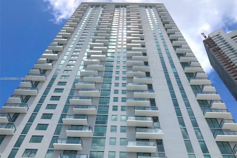Condominio en venta en Miami, Florida, 1 dormitorio, 69.31 m2 № 2424447 - foto 30