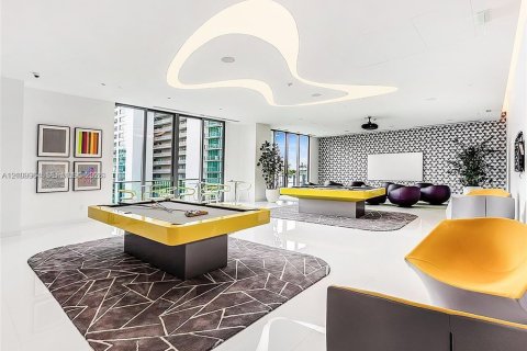 Condominio en venta en Miami, Florida, 1 dormitorio, 69.31 m2 № 2424447 - foto 26