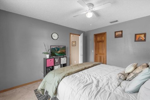 House in Deltona, Florida 3 bedrooms, 172.24 sq.m. № 1343284 - photo 21