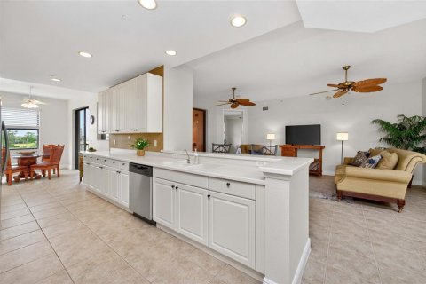 Copropriété à vendre à Punta Gorda, Floride: 2 chambres, 166.11 m2 № 2124397 - photo 13